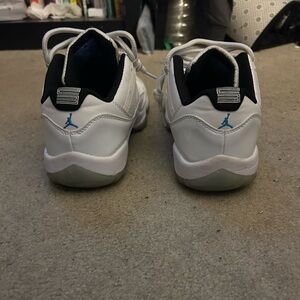Jordan 11 Legend Blue